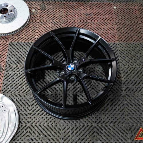 Mâm 898M 19 inch thiết kế dành riêng cho M340i, đậm chất thể thao nguyên bản.