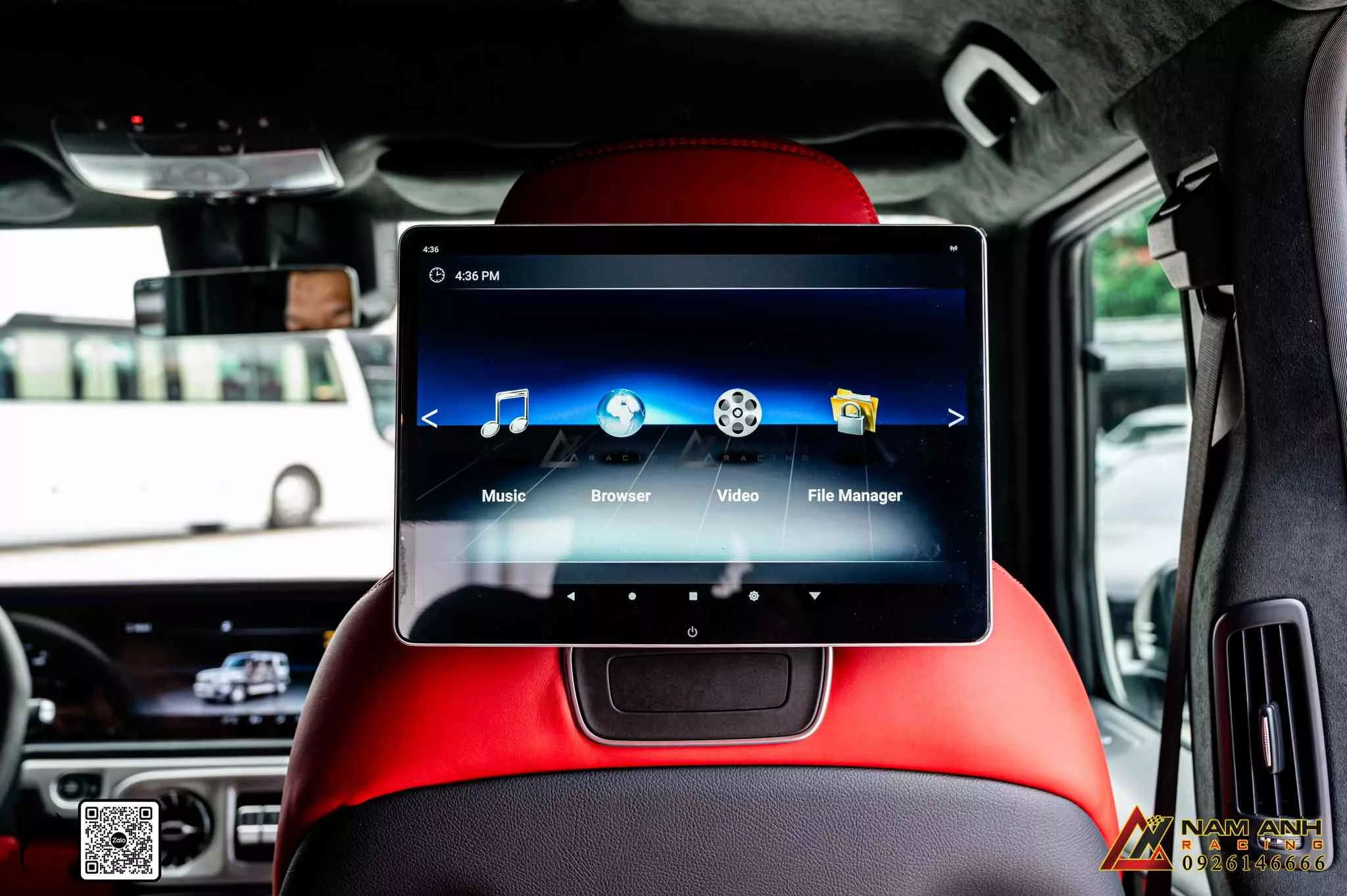 Nâng cấp màn hình giải trí cho hàng ghế sau G-Class