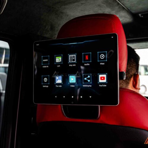 Màn hình sau ghế Mercedes G-Class thiết kế gọn gàng, sang trọng