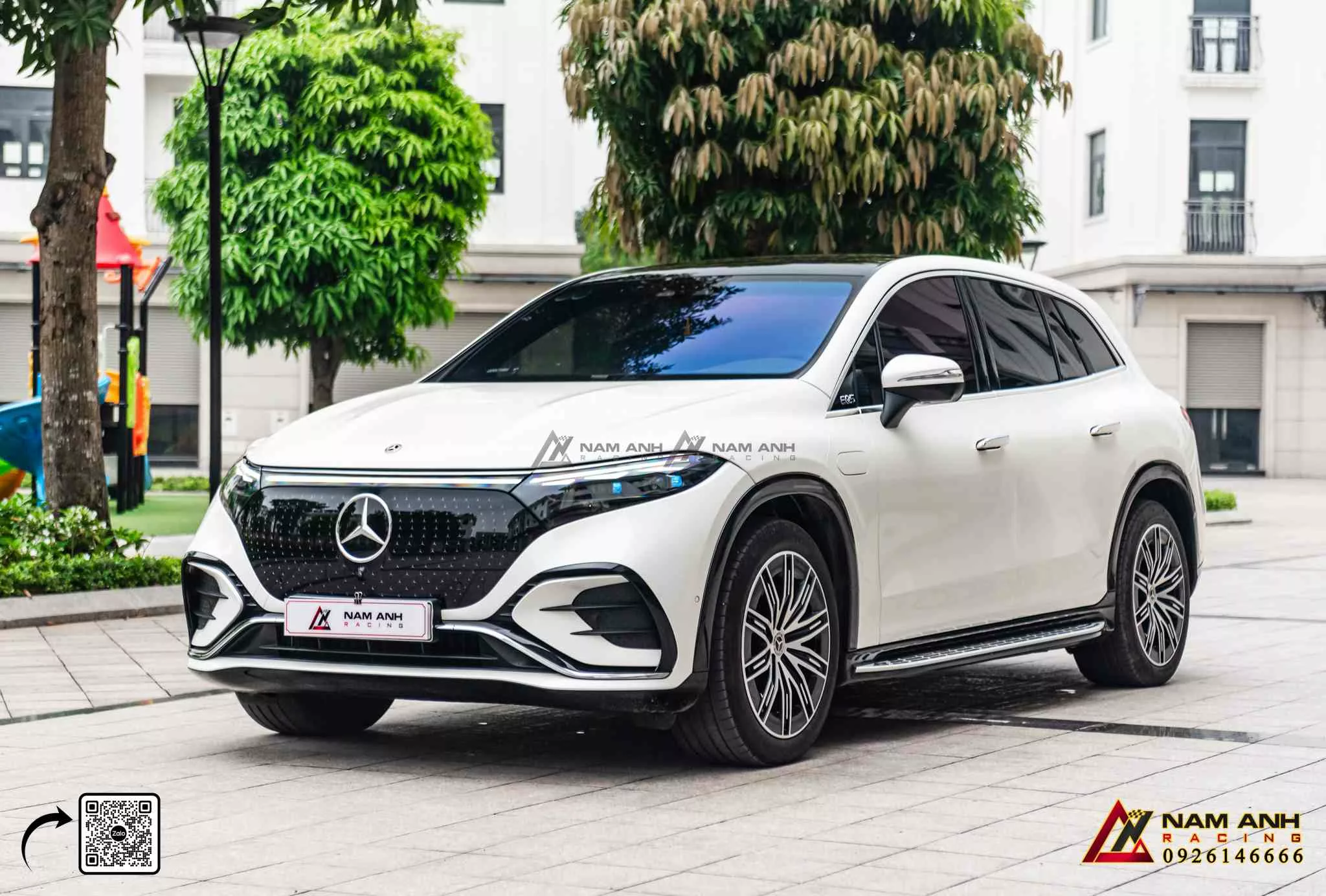 Màn hình Head-Up Display hiển thị thông minh cho EQS-Class