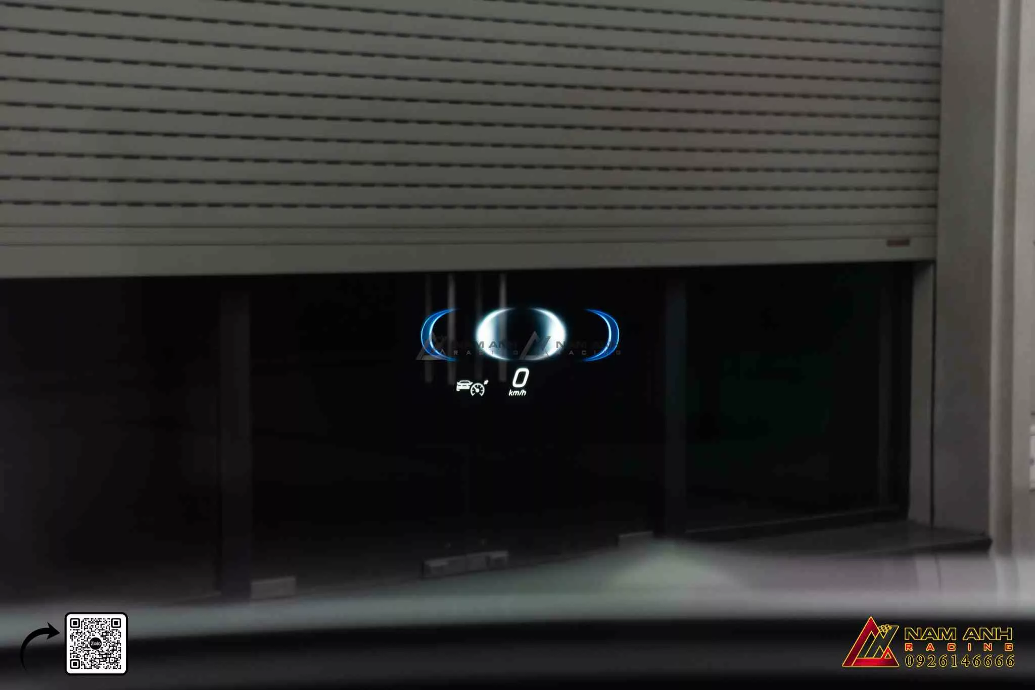 Head-Up Display EQS tối ưu hóa trải nghiệm lái không cần rời mắt