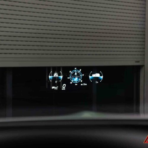 Màn hình HUD EQS-Class hiện đại, dễ nhìn dưới mọi điều kiện ánh sáng