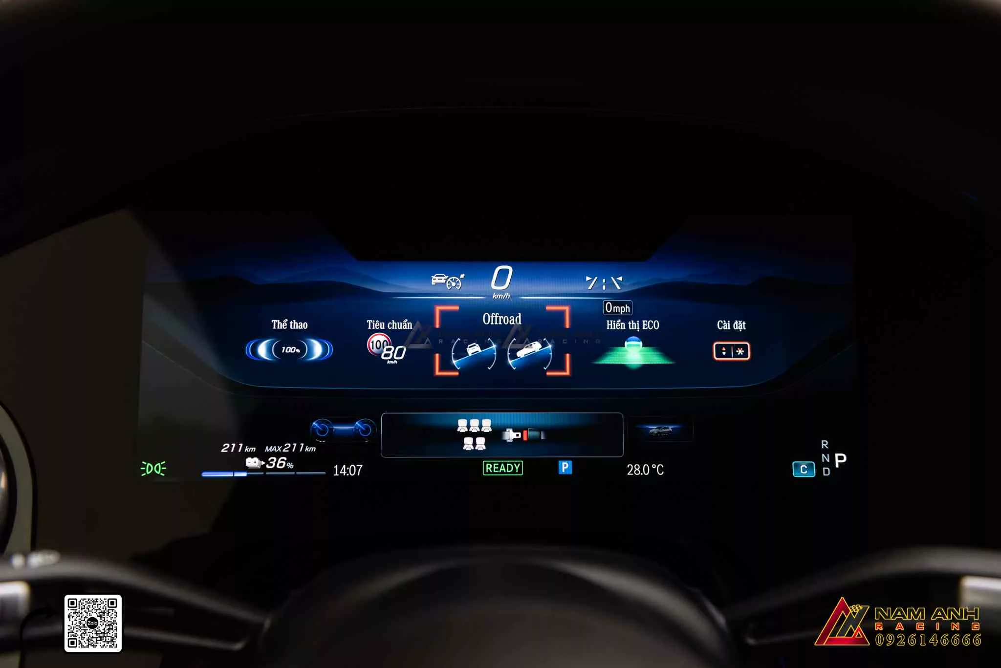 Giao diện Head-Up Display tùy chỉnh theo người dùng EQS