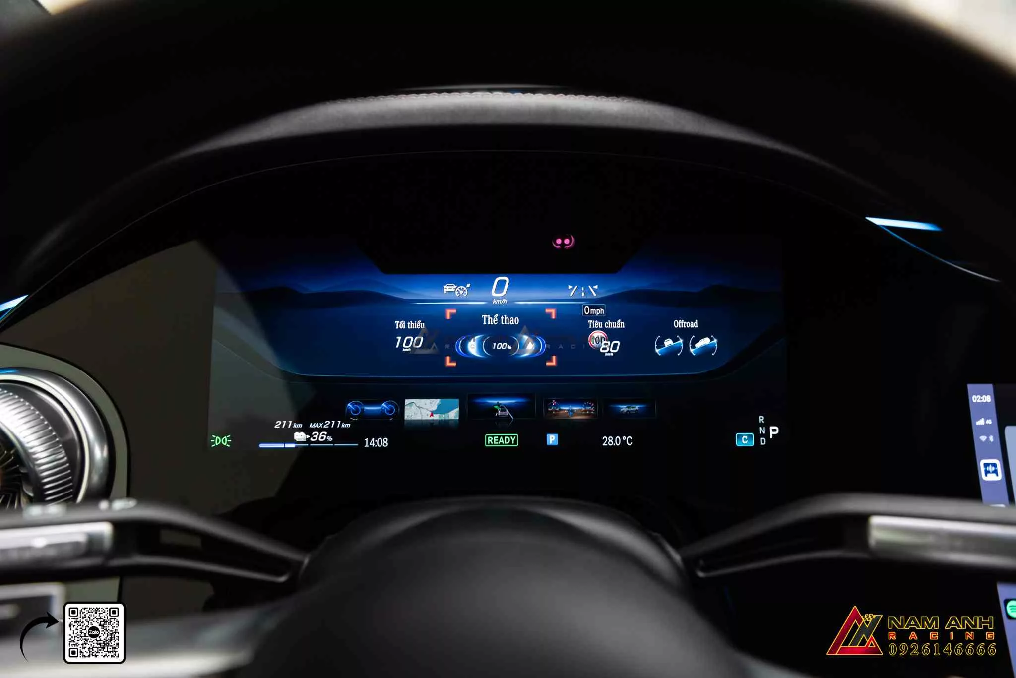 Màn hình HUD EQS giảm thiểu xao nhãng khi lái xe