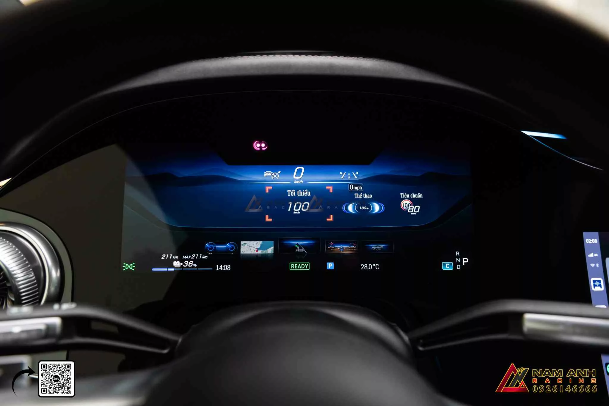 Tích hợp HUD thông minh trong khoang lái EQS-Class