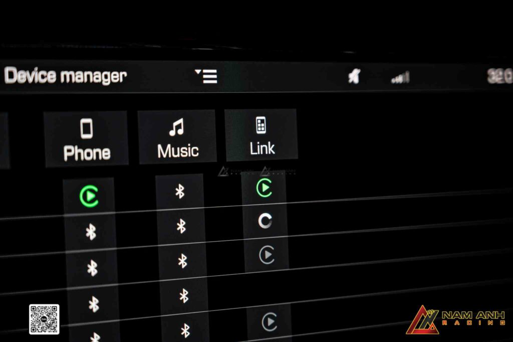 Ngăn xe tự động tắt máy khi dừng đèn đỏ – tăng tính ổn định trong đô thị.