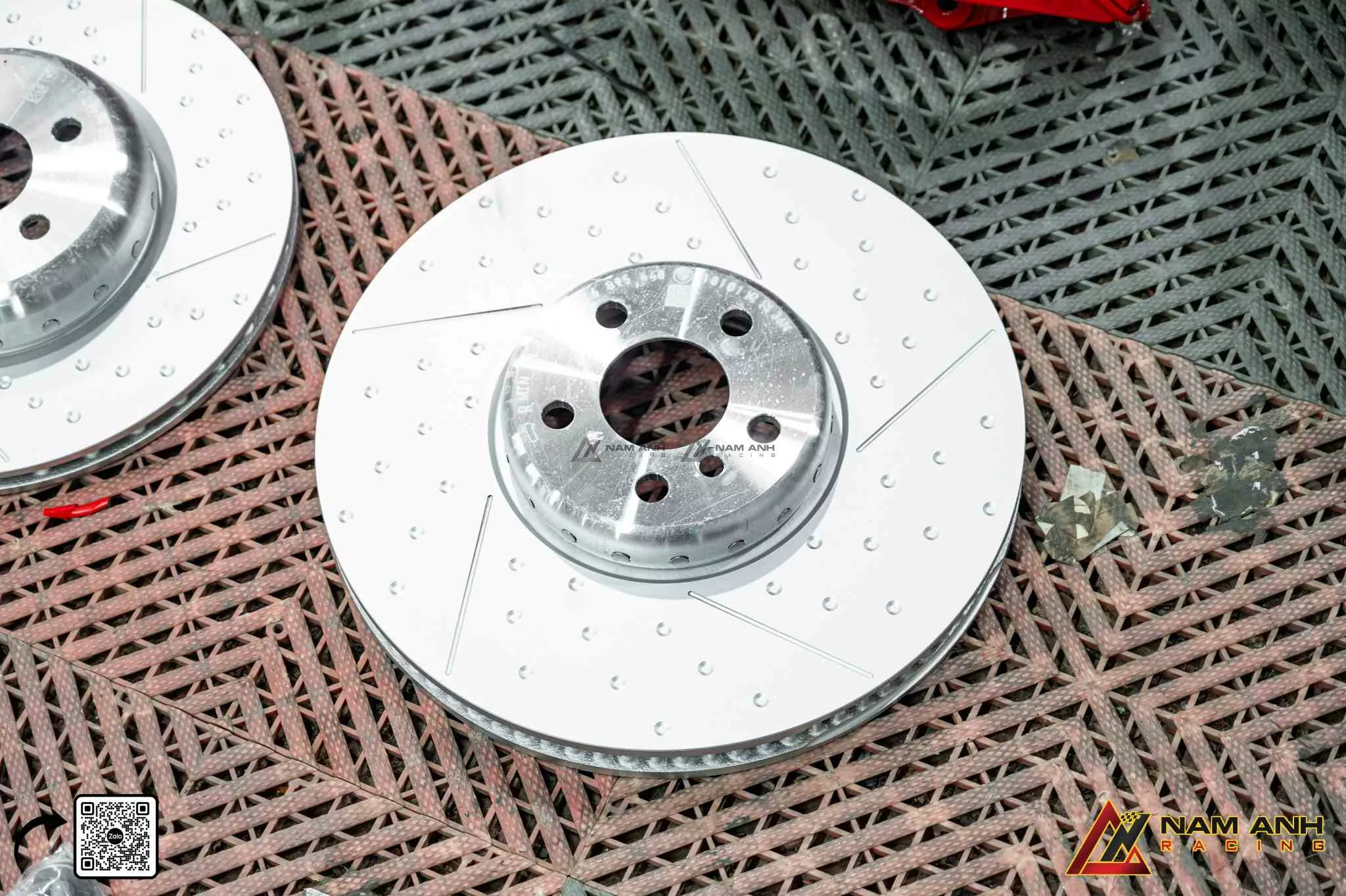 Phanh M không đơn thuần là chi tiết kỹ thuật – đó còn là tuyên ngôn về phong cách và cá tính người lái.