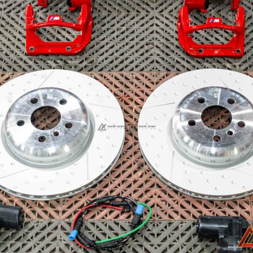 Từng chi tiết của bộ phanh M Performance đều được thiết kế đồng bộ với triết lý hiệu năng của BMW.