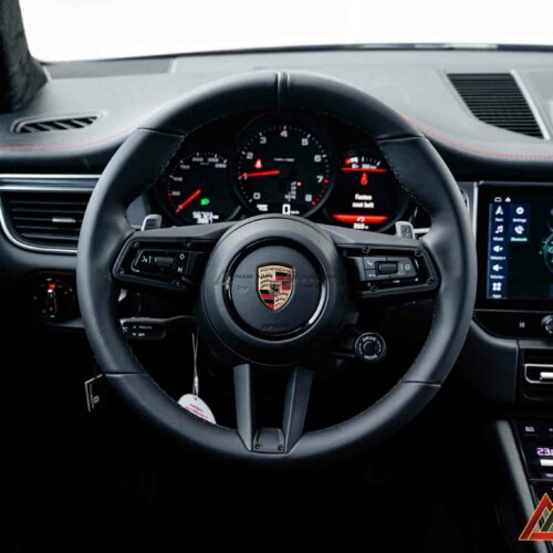 Vô lăng Macan 2024 cho Macan