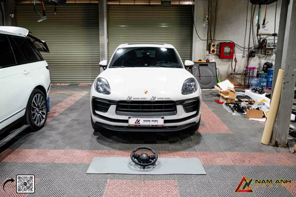 Nâng cấp vô lăng Porsche Macan lên bản 2024