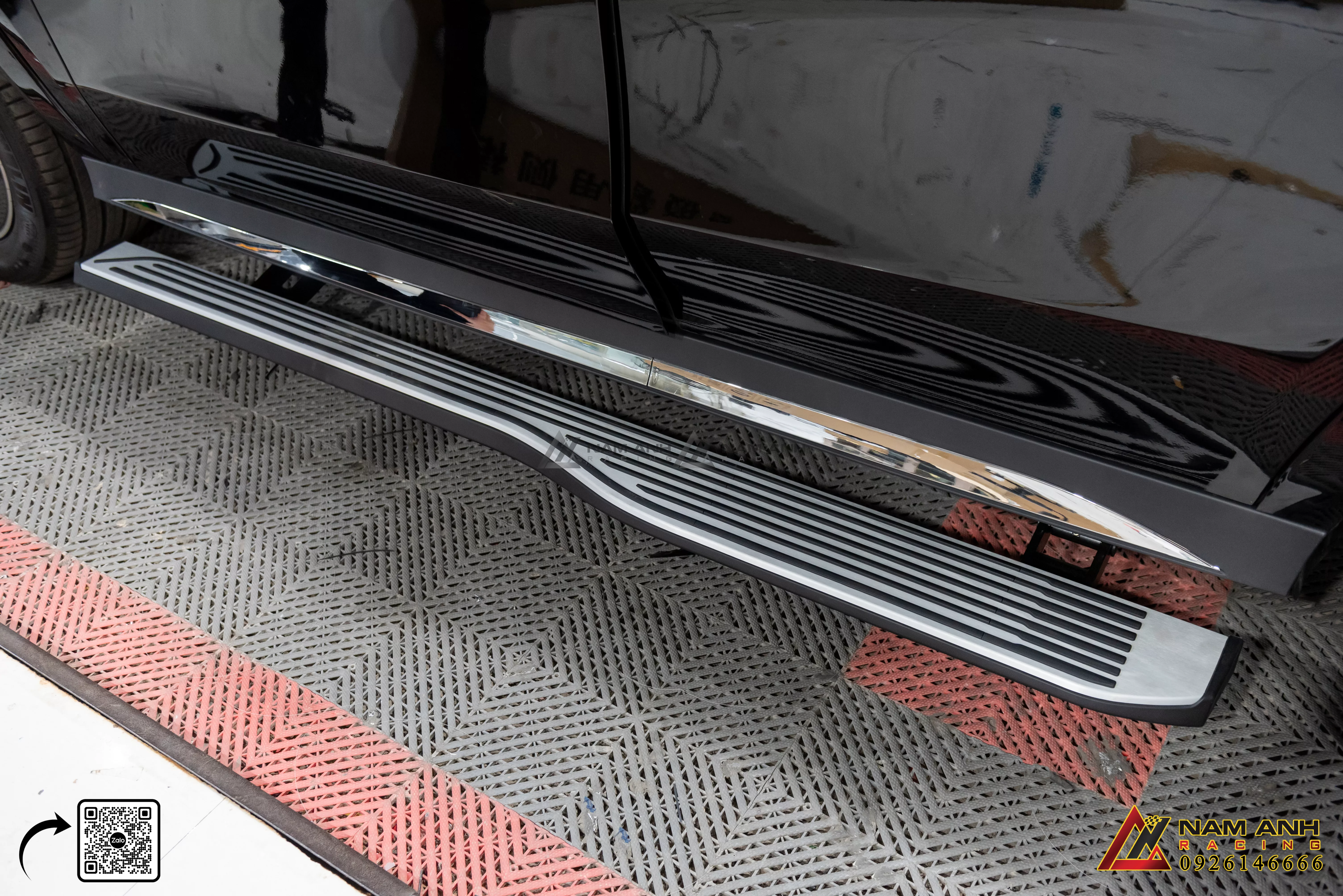 Hệ thống bậc bước điện | Mercedes GLE-Class W167 (2018-2025) được trang bị những tính năng nổi bật