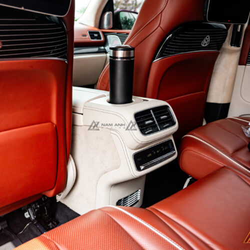Thiết kế sang trọng và phù hợp với nội thất xe
