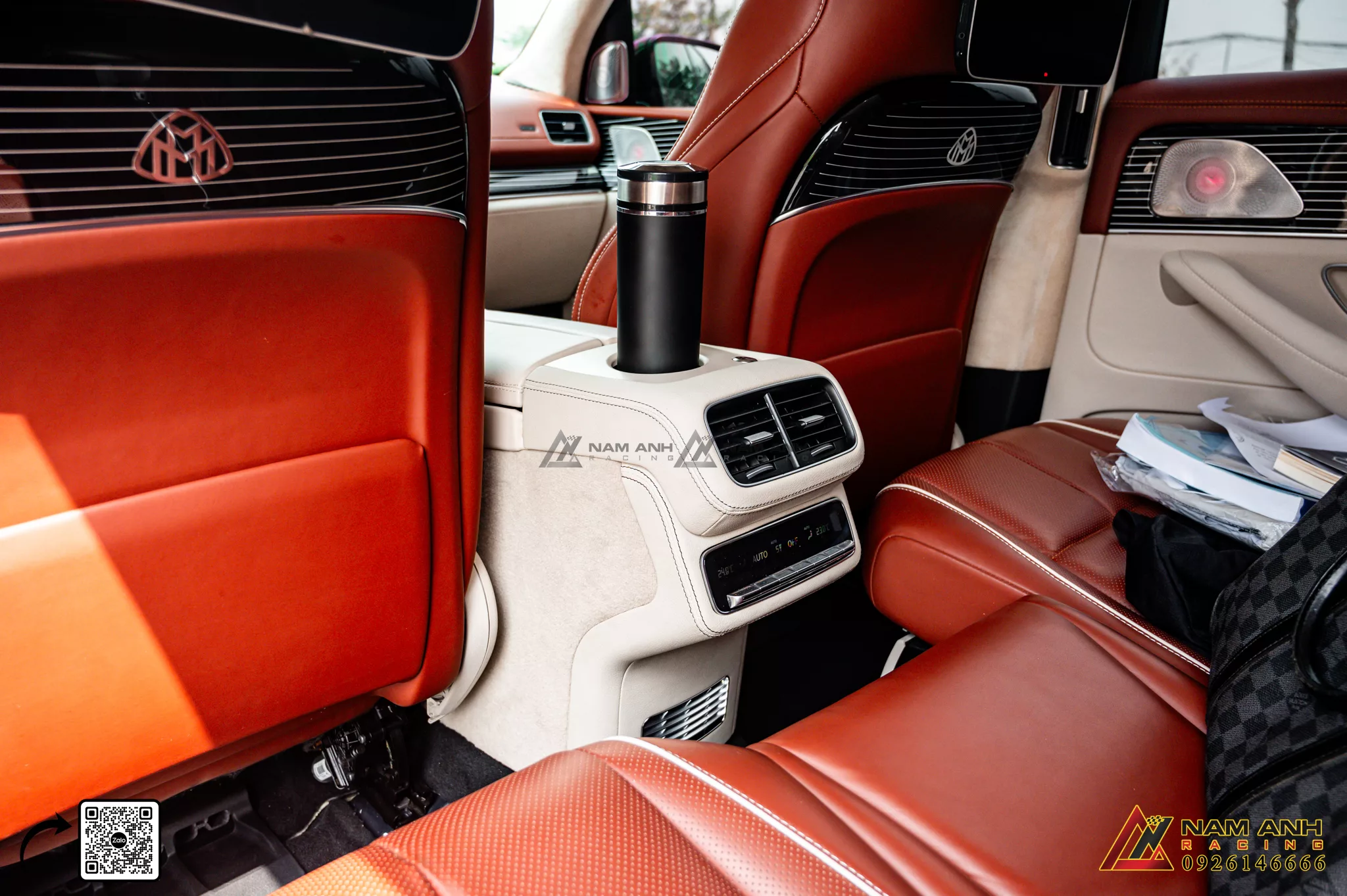 Thiết kế sang trọng và phù hợp với nội thất xe