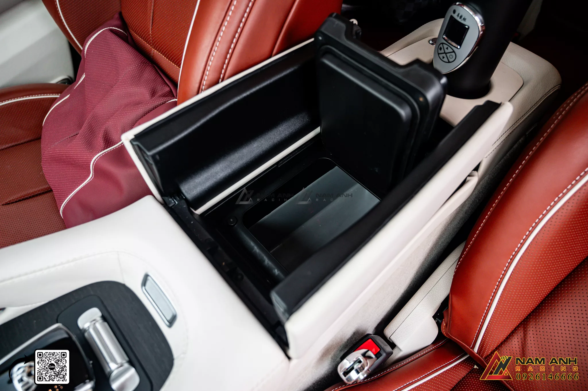 Tủ lạnh yên ngựa hàng ghế 1 | Mercedes GLS-Class (2019-2024) mang lại rất nhiều lợi ích