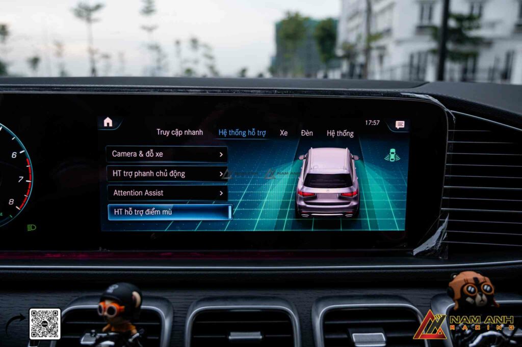 Tính năng phanh tự động khi phát hiện chướng ngại vật 