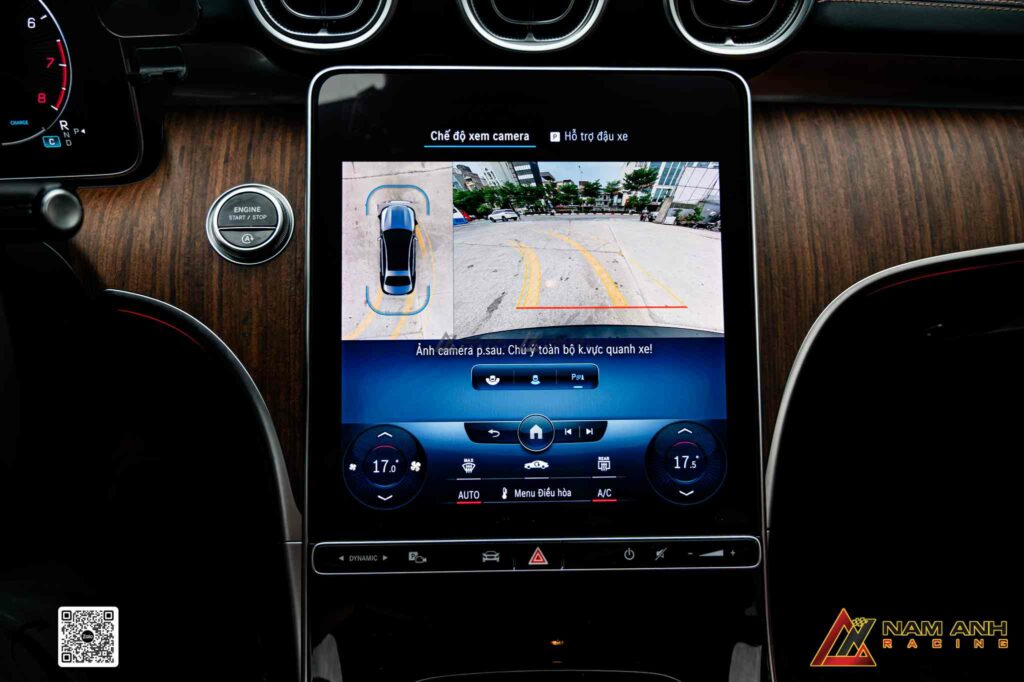 Bốn mắt camera góc rộng bao phủ toàn bộ C200 2025 