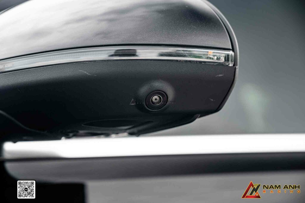 Camera 360 hỗ trợ quan sát toàn cảnh cho C200 2025 