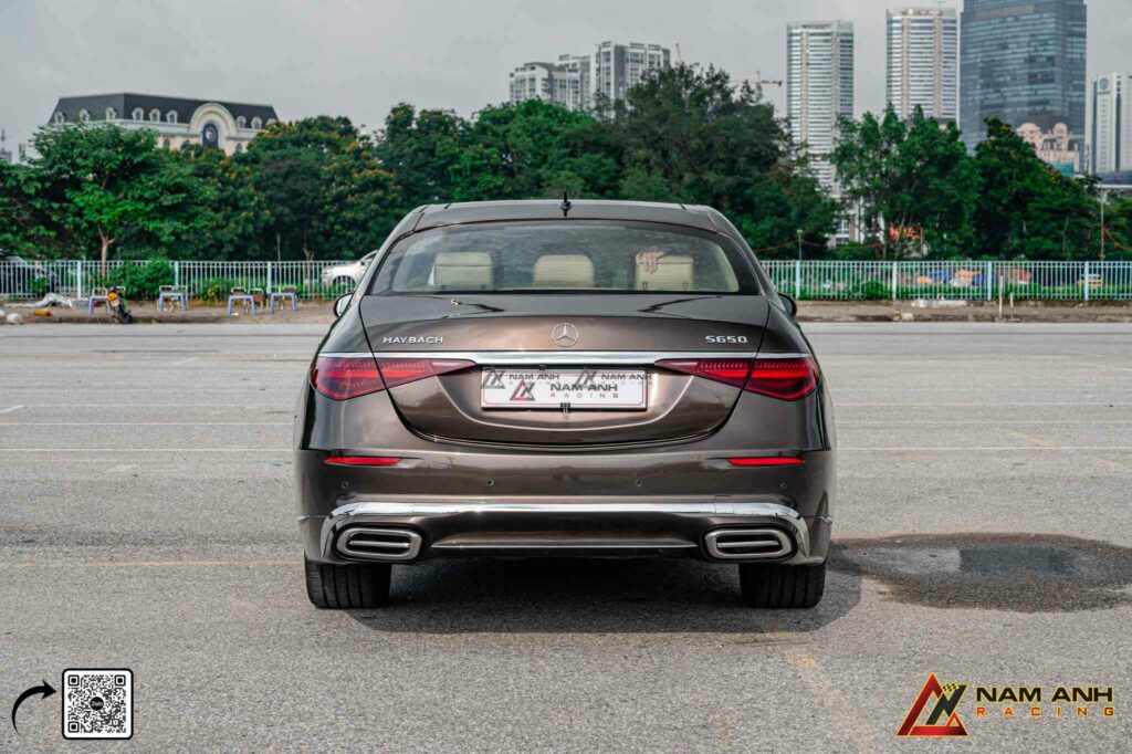 Ngoại hình S-Class W221 nâng đời W223 như xe mới
