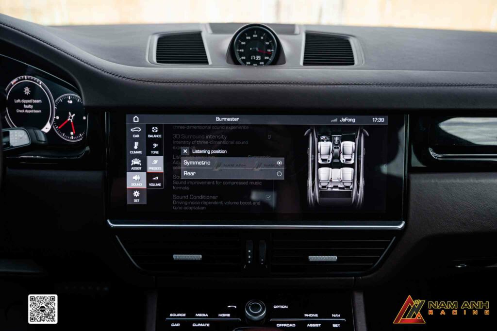 Loa Burmester bố trí chuẩn âm học cho khoang nội thất Cayenne

