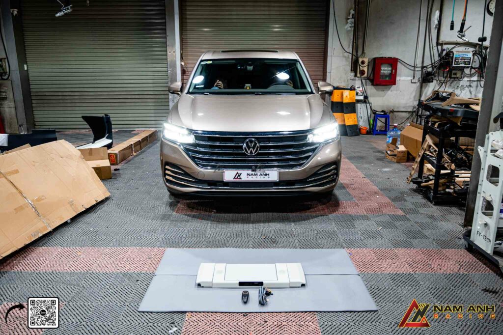 Nam Anh Racing nâng cấp nội thất Viloran với thiết kế riêng chuẩn châu Âu