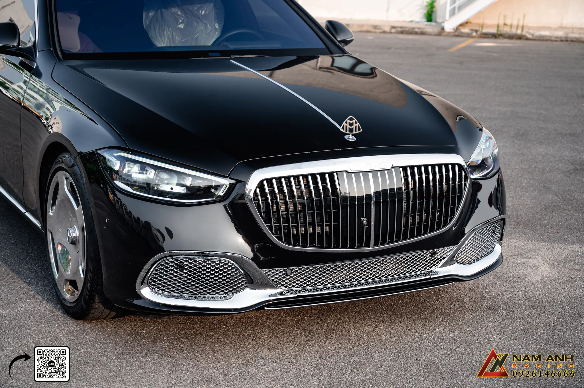 Calang Maybach là điểm nhấn đặc trưng, mang tính biểu tượng cho dòng Maybach