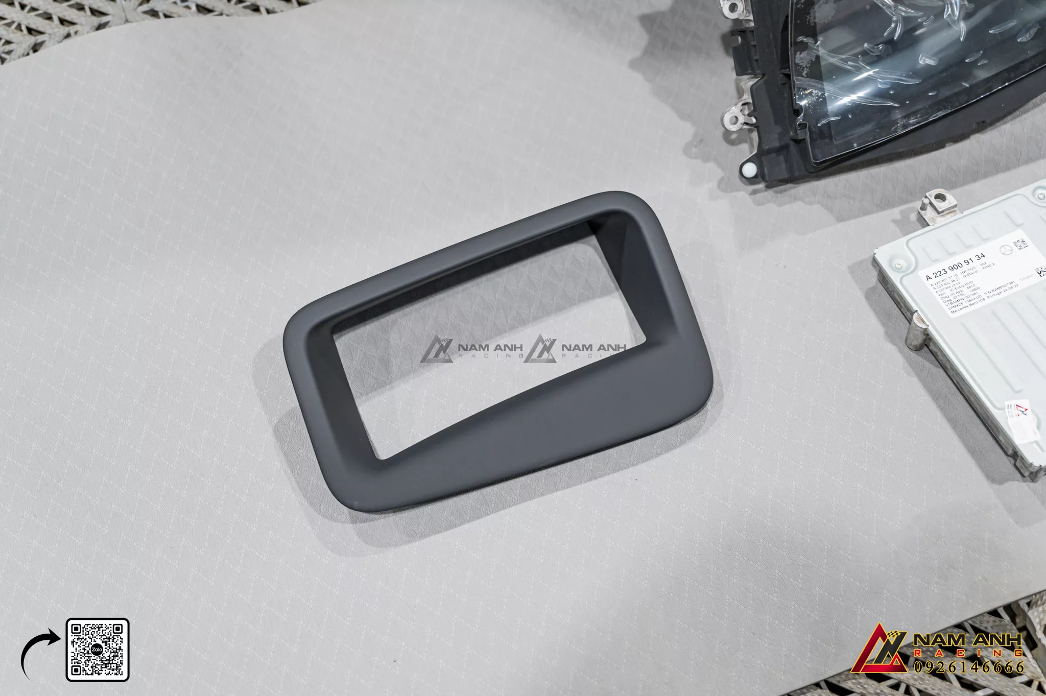 Màn Hình HUD So Với Các Công Nghệ Lái Xe Khác