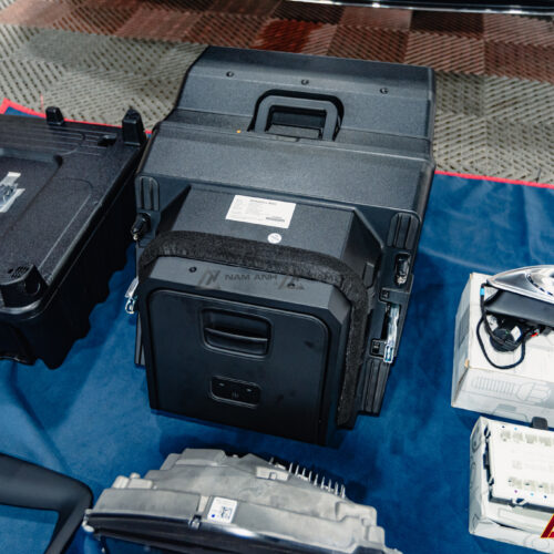 So Sánh Tủ Lạnh Hàng Ghế Thứ 2 Với Các Tính Năng Khác Trên Mercedes S-Class