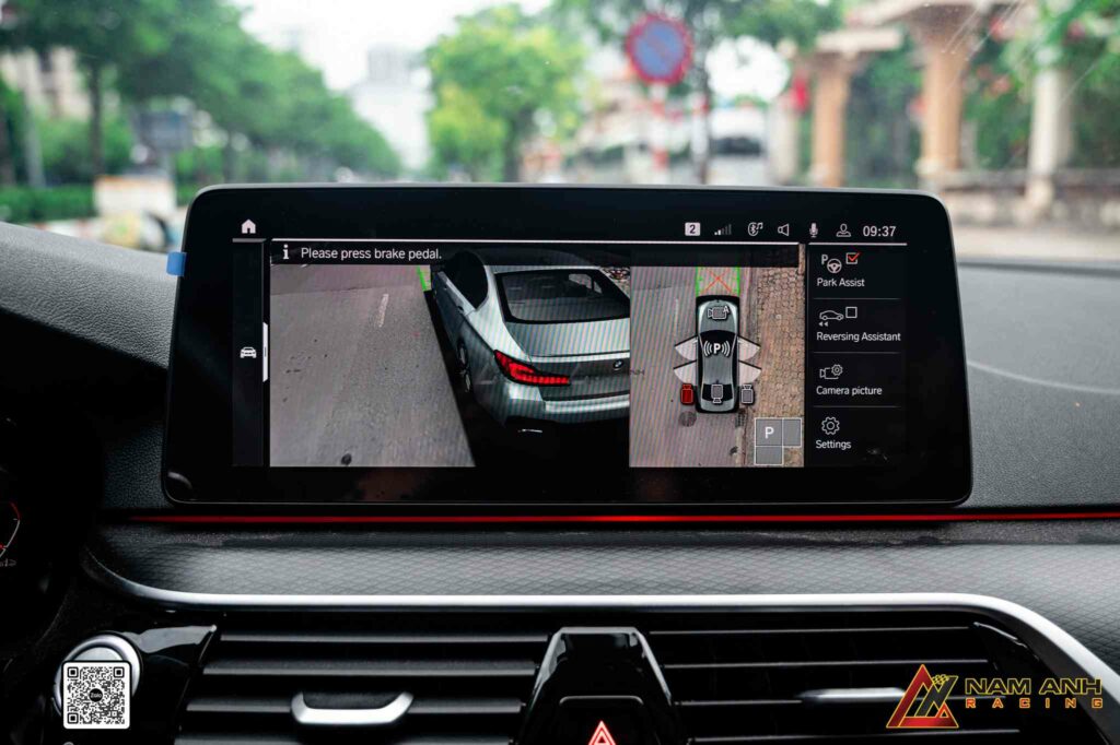 Cảm biến nhận diện xe khuất tầm nhìn, ngăn rủi ro trước khi xảy ra.