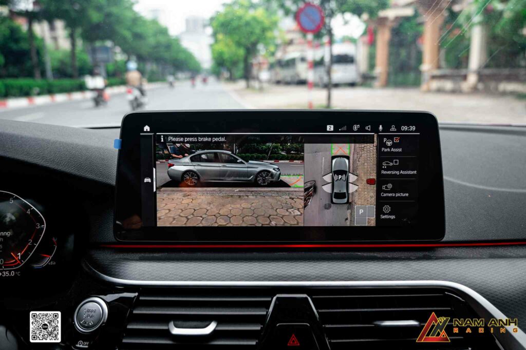 Phát hiện chính xác phương tiện bên hông, đảm bảo hành trình an tâm.