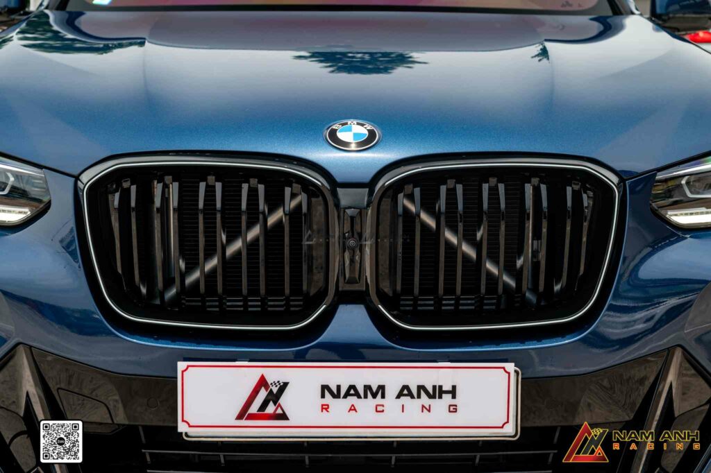 Giảm va chạm, bảo vệ thân xe tối ưu với hệ thống camera 360 độ.