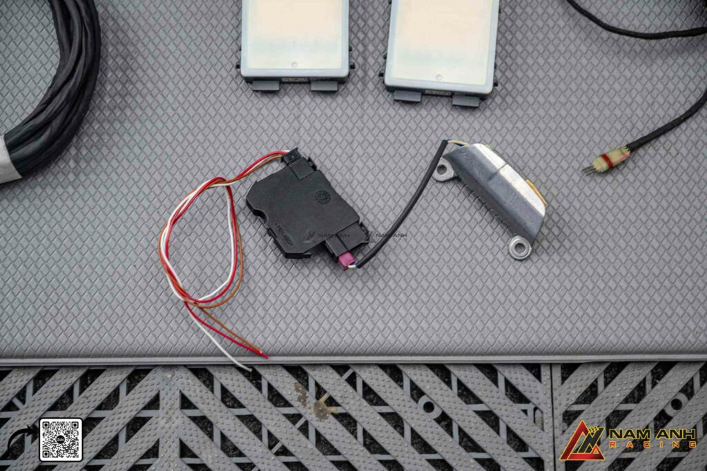 Đội ngũ kỹ thuật viên được đào tạo bài bản đảm bảo chất lượng nâng cấp tối đa.