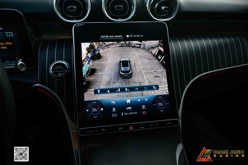 Góc nhìn xoay đa chiều giúp kiểm soát chính xác từng thao tác di chuyển.