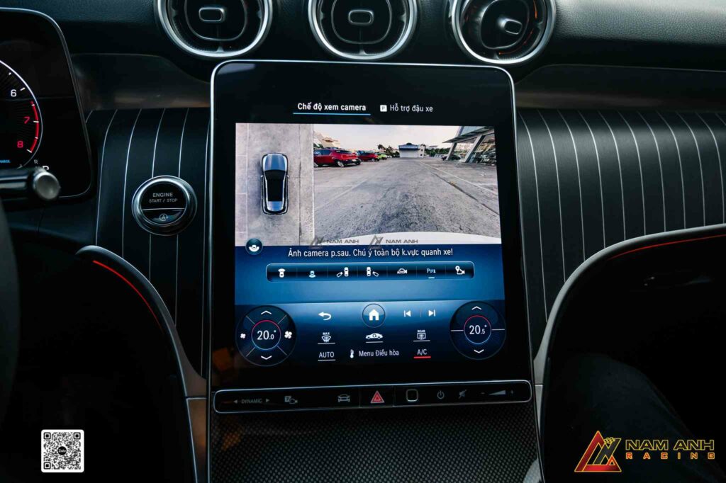 Chế độ 2D và 3D tùy chỉnh linh hoạt cho từng tình huống lái xe.