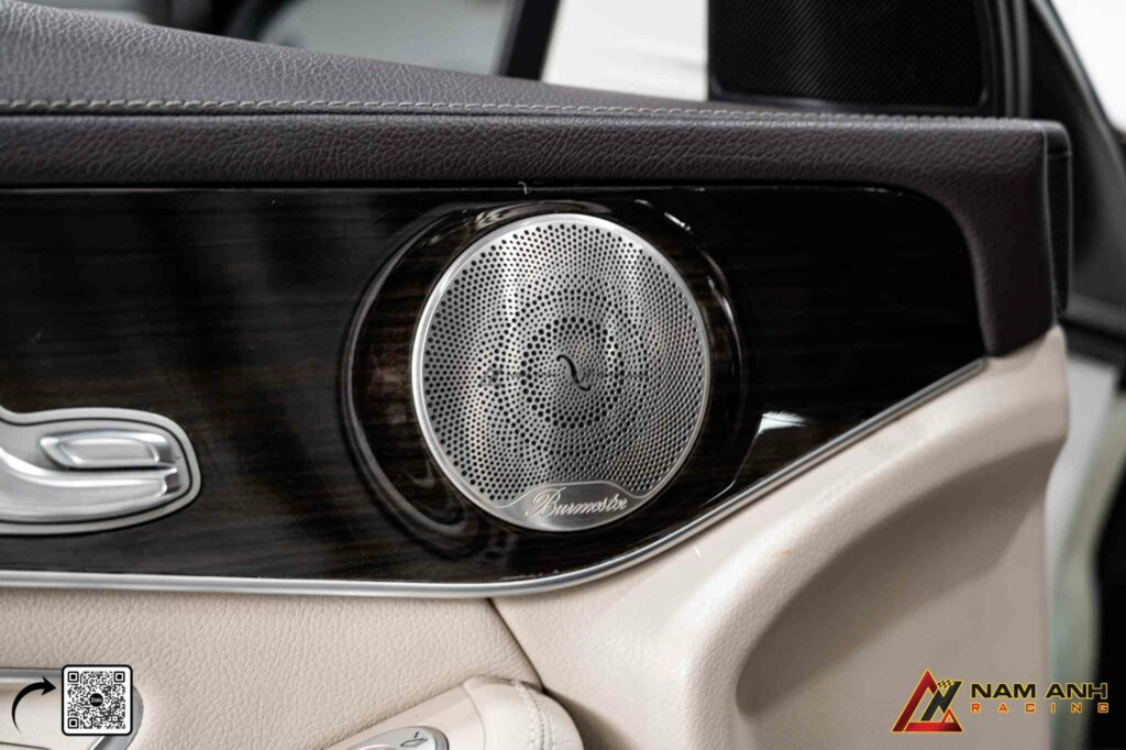 Nâng cấp âm thanh Hi-End – trải nghiệm đẳng cấp, xứng tầm chủ nhân Mercedes.