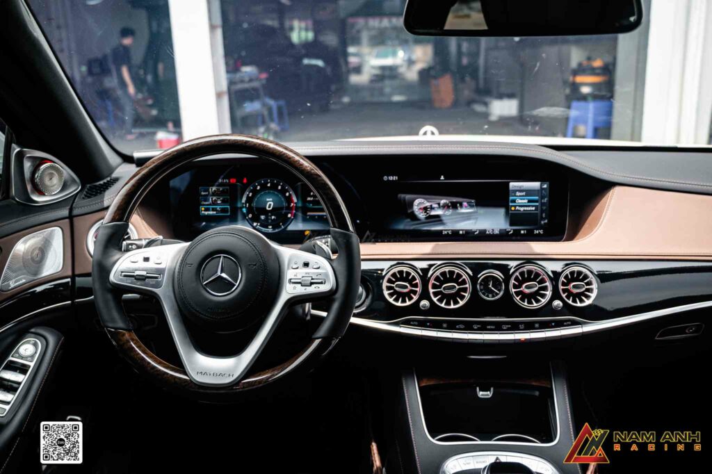 Màn hình facelift S450 nâng cấp cho S400, hiển thị sắc nét và trải nghiệm đẳng cấp.