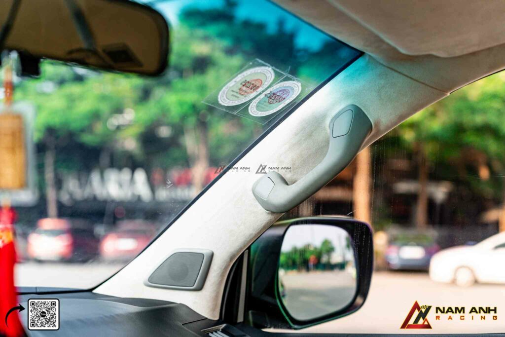 Thoải mái tận hưởng hành trình với khoang cabin yên tĩnh, rộng thoáng