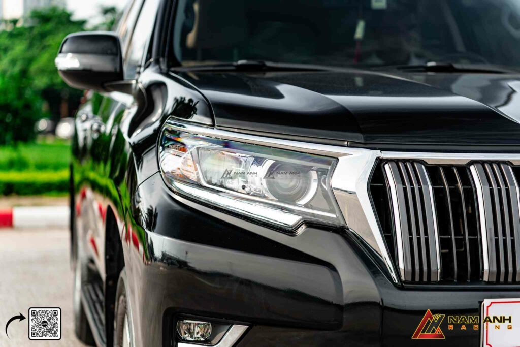 Cụm đèn Full LED ánh sáng trắng sắc nét, chuẩn phong cách hiện đại