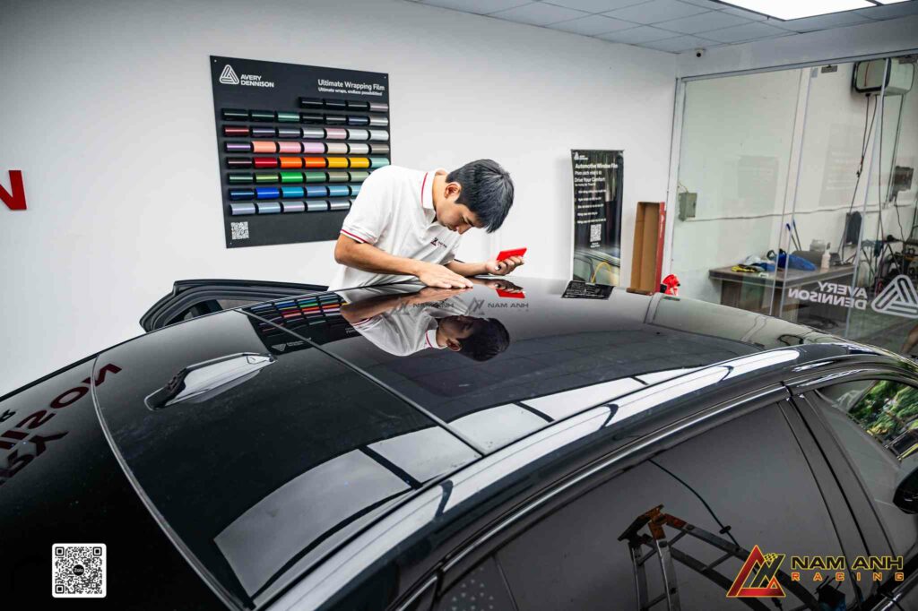 SPF-XI Avery Dennison – lớp film cao cấp kết hợp giữa độ đàn hồi, trong suốt và khả năng chống xước vượt trội.