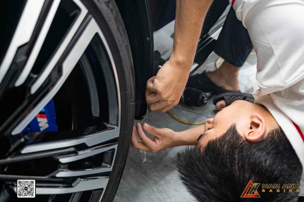 SPF-XI giữ nguyên màu sơn và độ bóng tự nhiên cho xe trong suốt thời gian sử dụng.