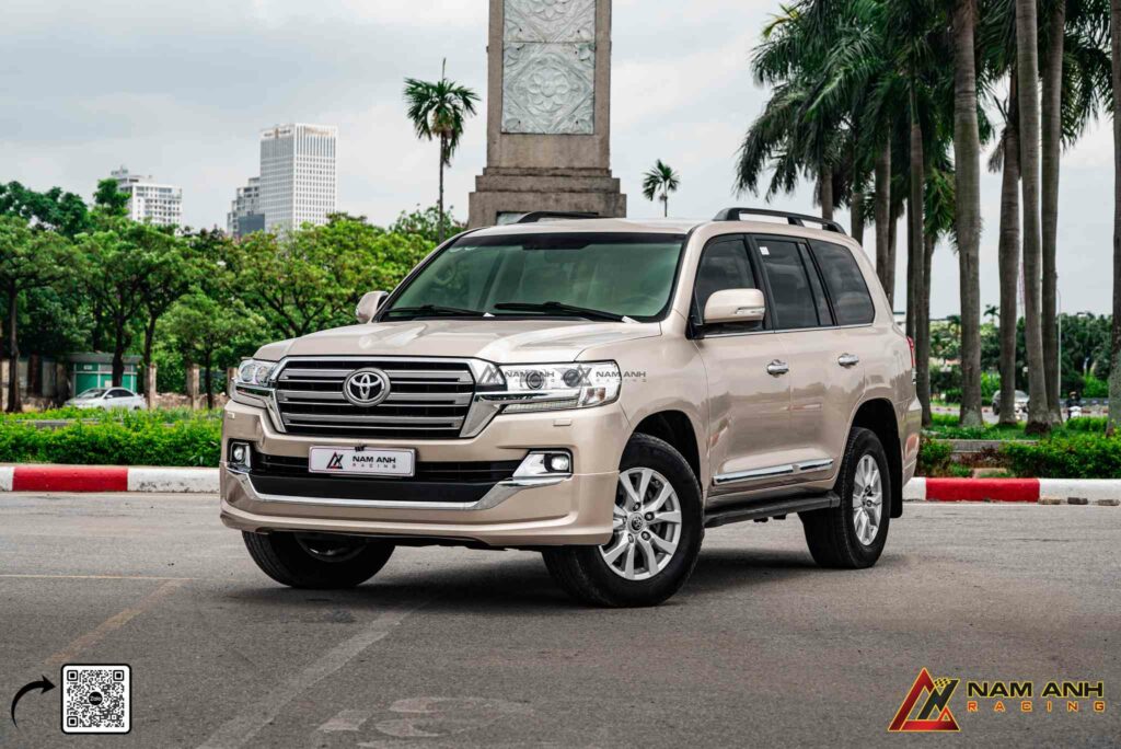 Mẫu bodykit Land Cruiser U ngửa toát lên vẻ sang trọng, hiện đại và đầy cuốn hút.